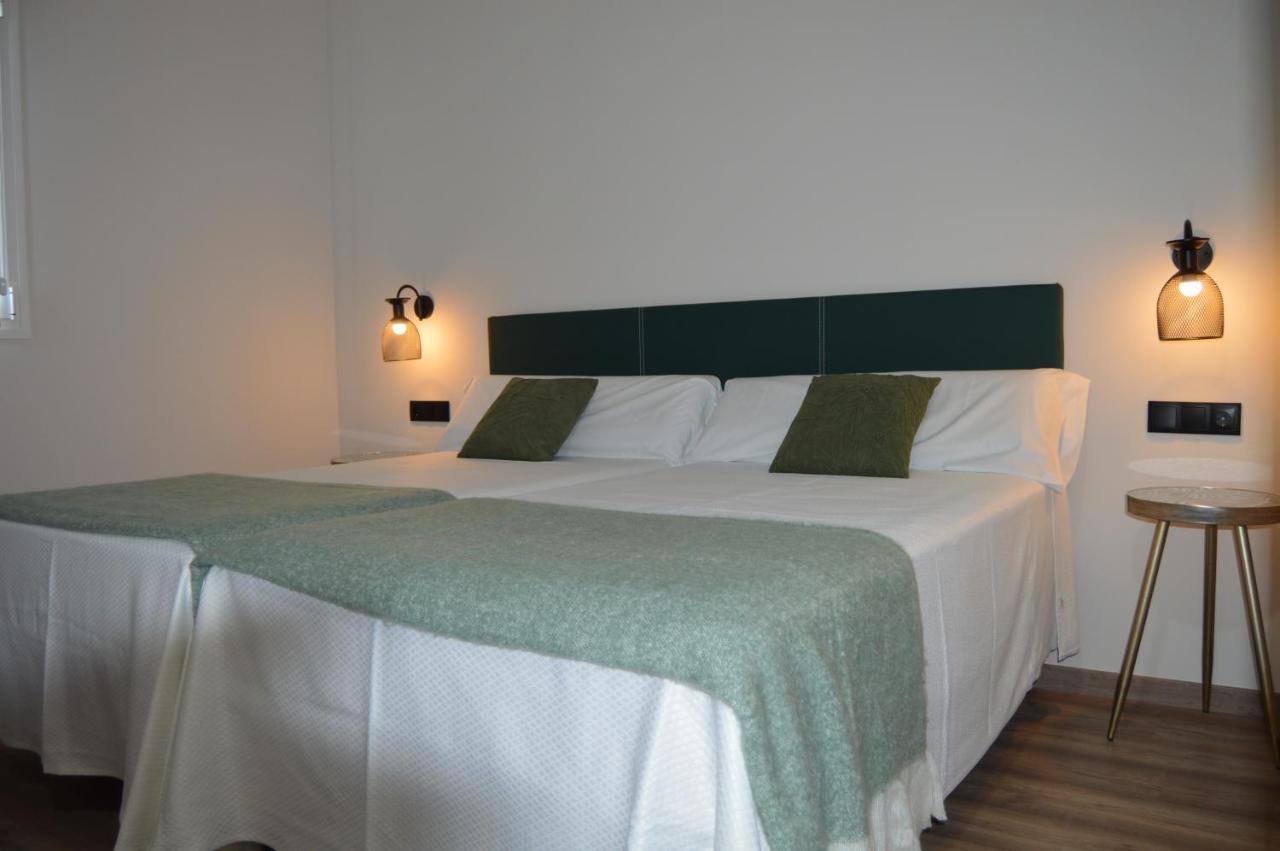 Hotel Иби Екстериор снимка