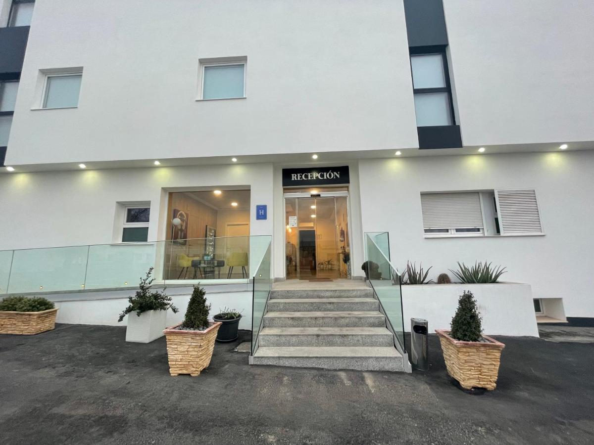 Hotel Иби Екстериор снимка